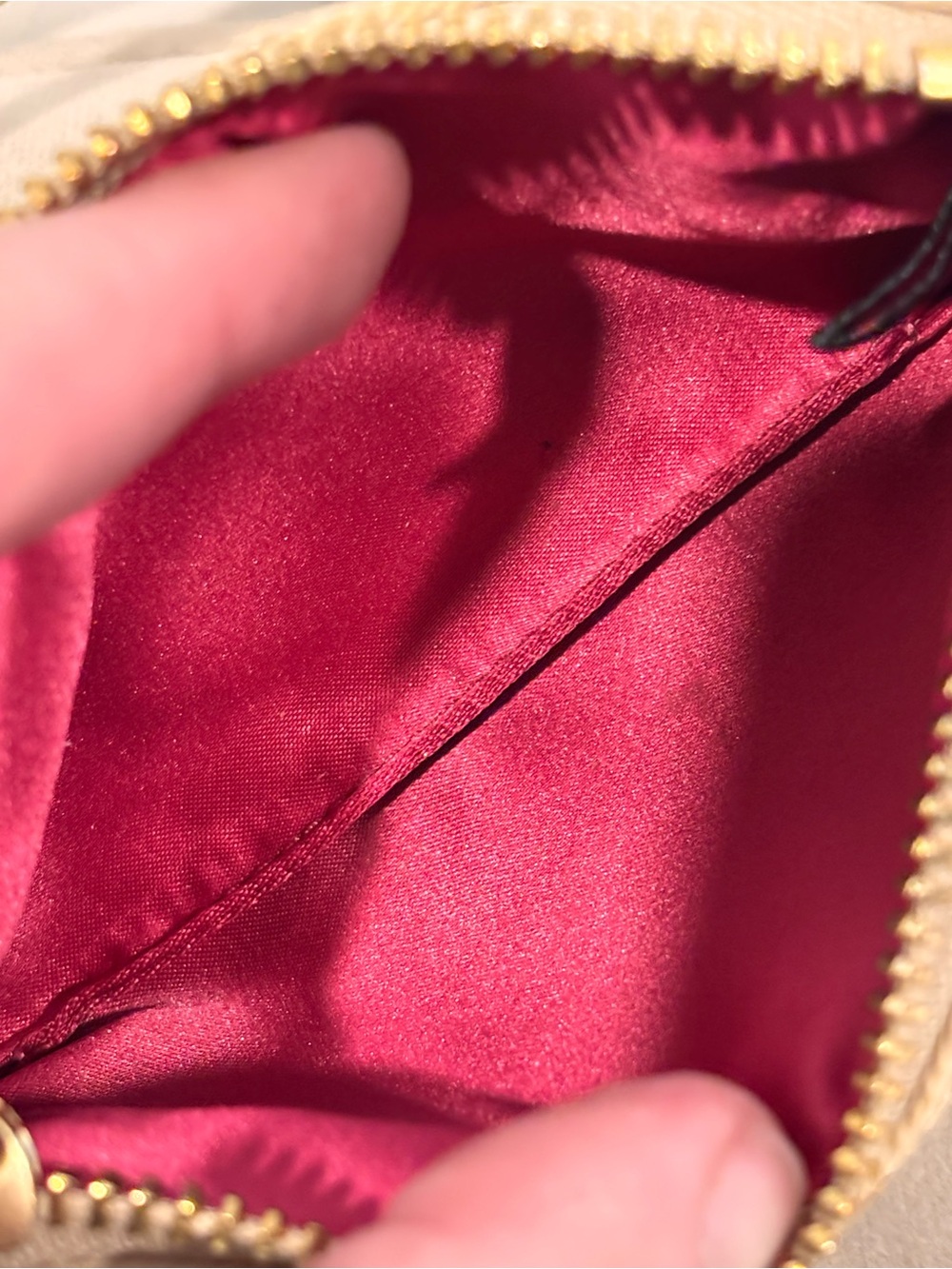 COACH Poppy Rare Vintage Gold Sequin Small Wristlet - Picture 9 of 12